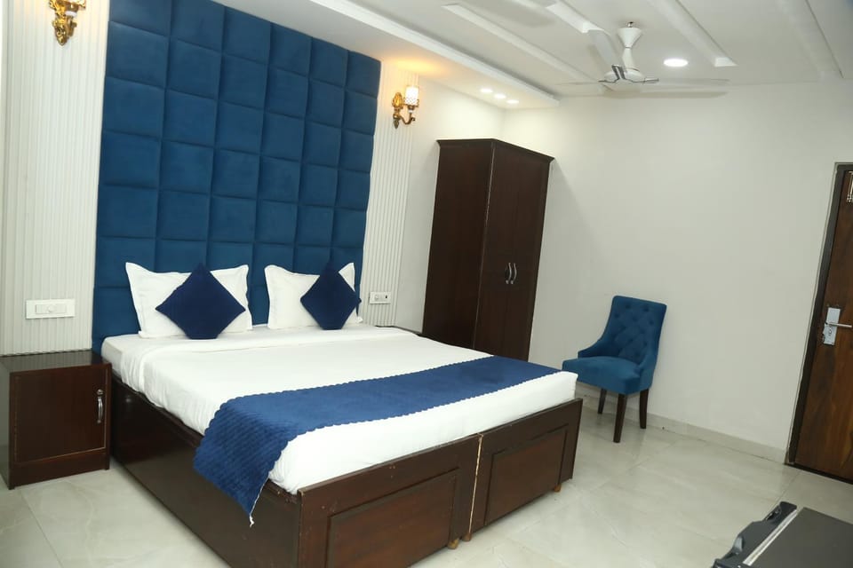 Hotel JD Regency Opposite Phase 8 Industrial Area Mohali Chandigarh Hotel in Chandigarh