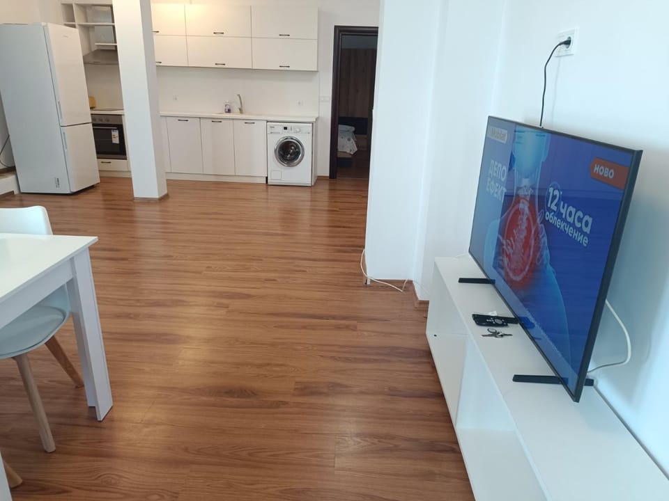 Communal lounge/ TV room, TV and multimedia