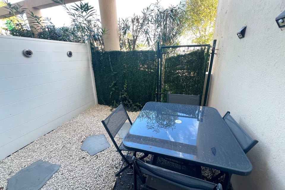 Golfe Juan - 4 People - Swimming Pool - Parking Apartment in Antibes