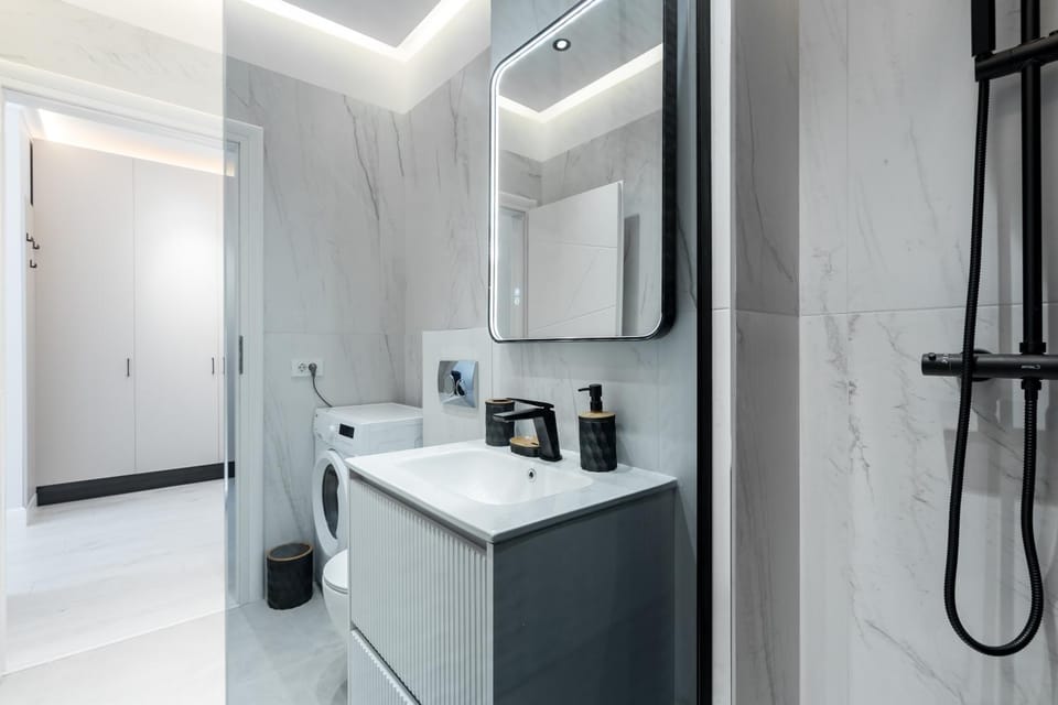 Shower, Bathroom