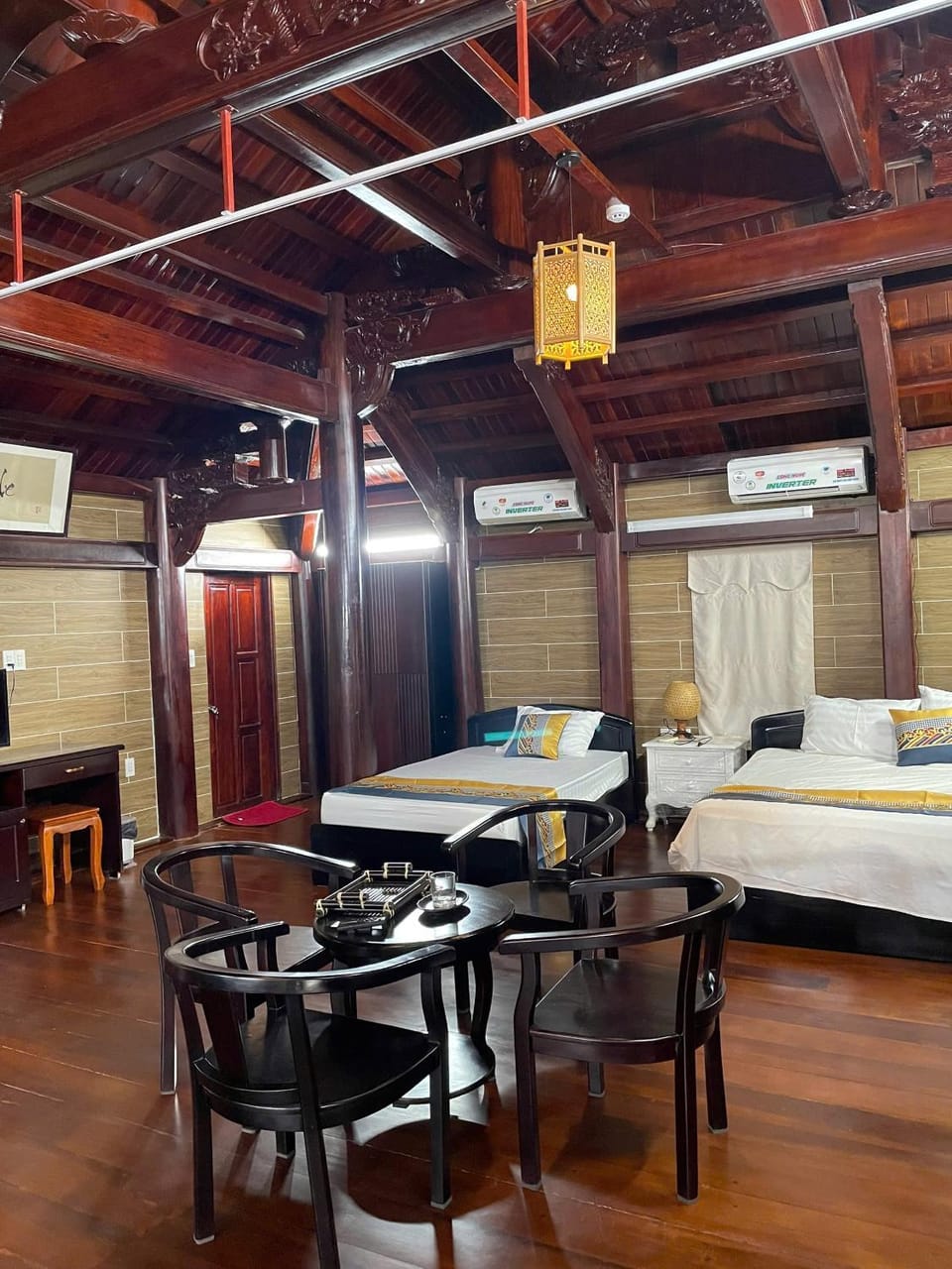 Bed, View (from property/room), Living room, Photo of the whole room, Seating area