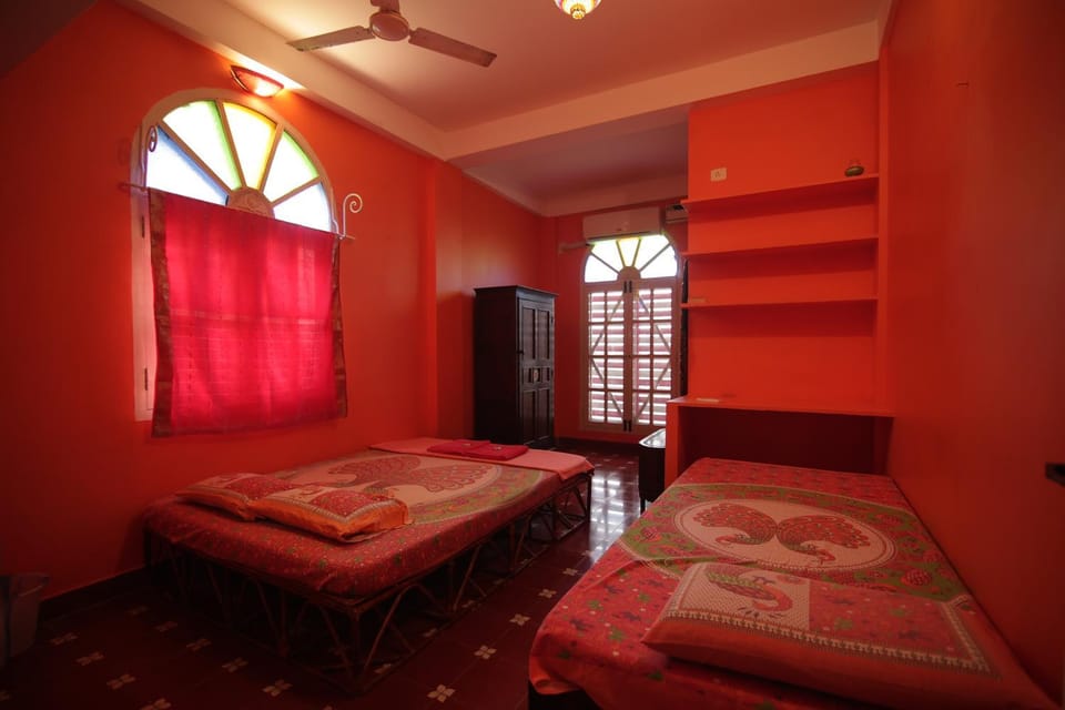 Bedroom, wardrobe