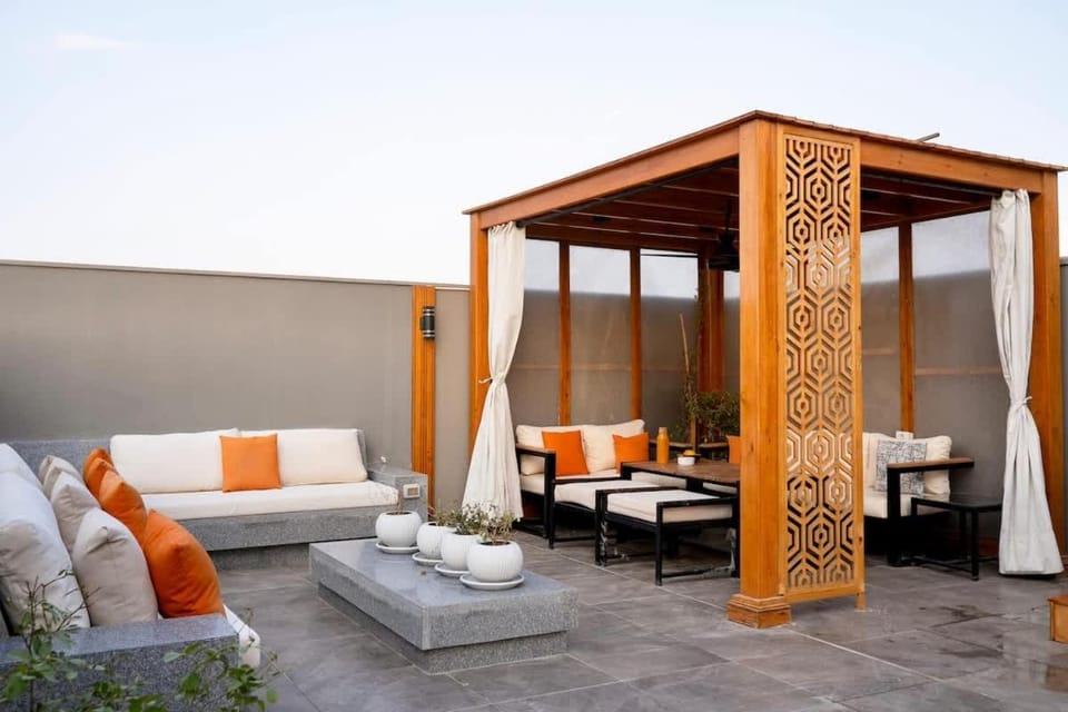 VELORA Serviced Rooftop Studio With Private Jacuzzi in Sodic New cairo Apartment in New Cairo City