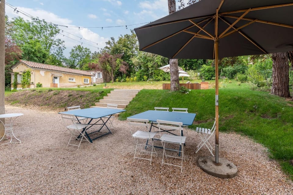 La clarté - wonderful refurbish home with garden and pool Villa in Lyon