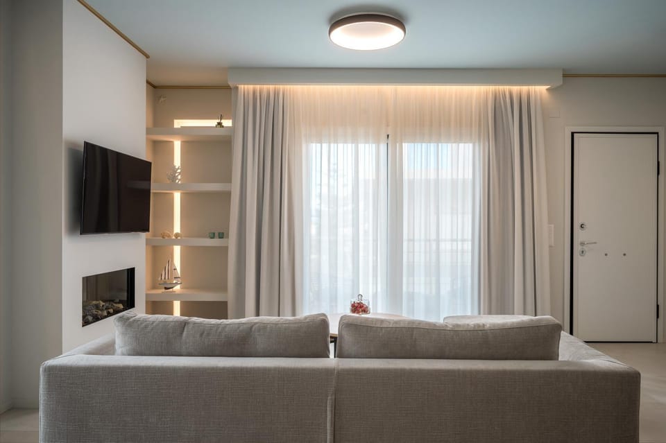 Selas Spacious 3 BDR Apt by Hospi Living Apartment in Crete