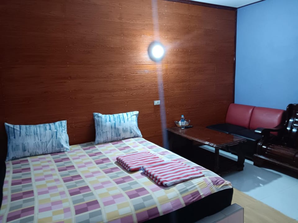 เพชรมาลีรีสอร์ท Hostel in Krabi Changwat