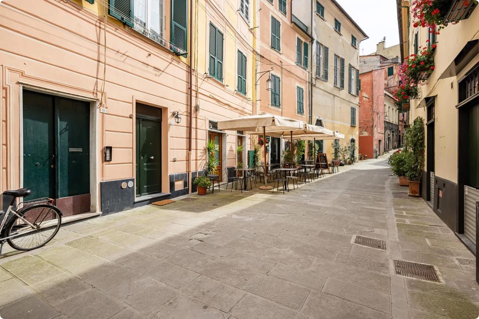 Property building, Neighbourhood, Street view