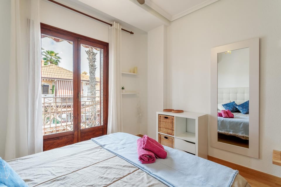 Property building, Living room, Bedroom