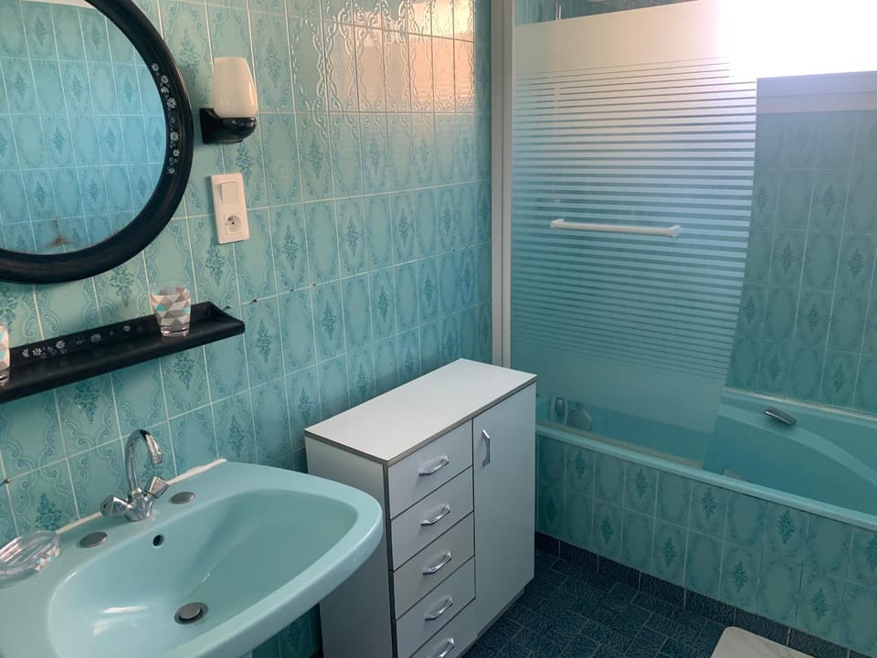 Shower, Bathroom, Bath
