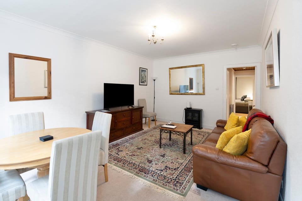 Apartment in excellent city centre location Apartment in Edinburgh