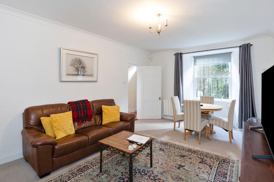 Apartment in excellent city centre location Apartment in Edinburgh