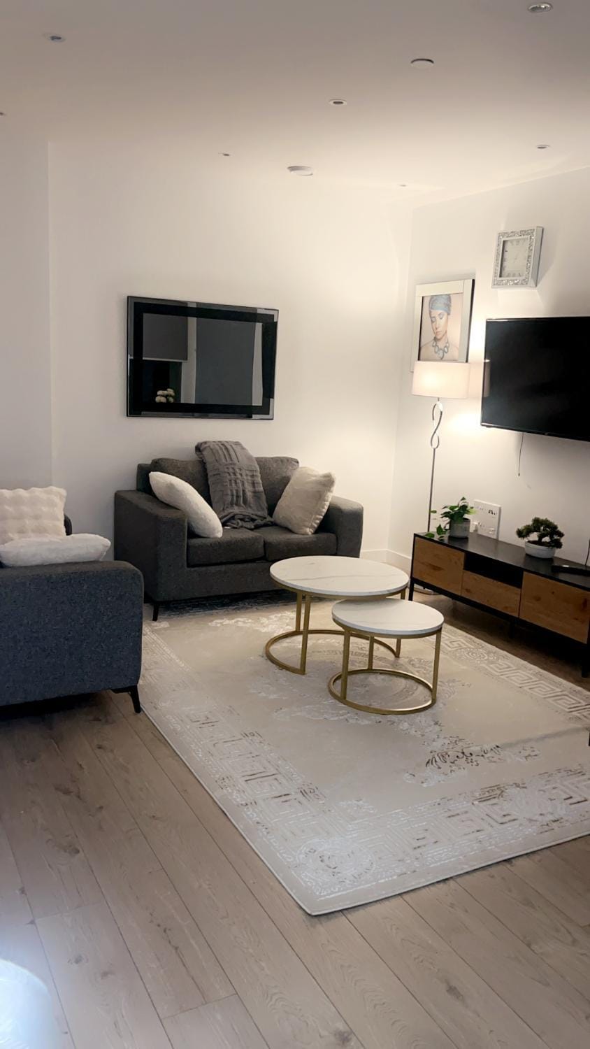 JDK 2 bedroom Executive Luxury Apartments Apartment in London