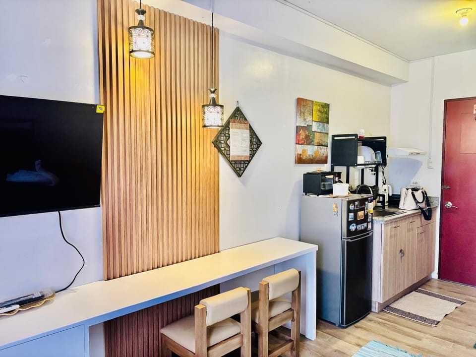 Lounge or bar, Dining area, kitchen