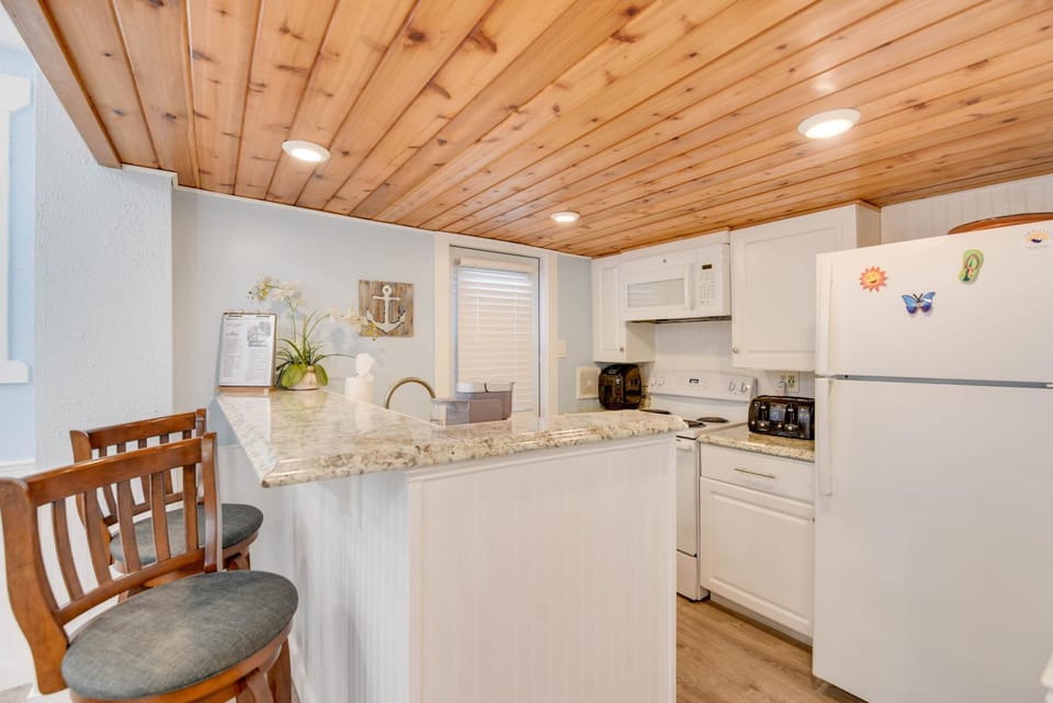 Welcome Matt's - Truman @ Duval Unit B Apartment in Key West