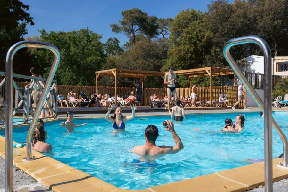Camping maeva Respire Parfums d'Eté Campground/ 
RV Resort in Pays de la Loire