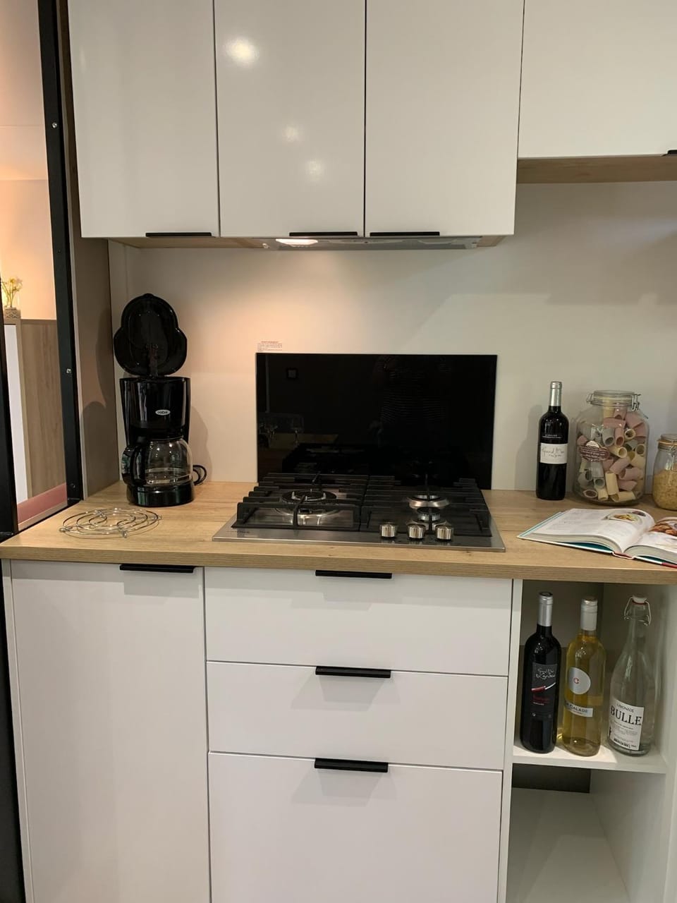 Kitchen or kitchenette, stove