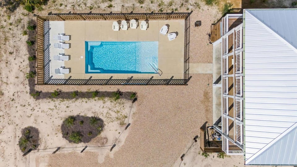 The Sea Salt Sandcastle-Private Pool-5BR House in Saint George Island