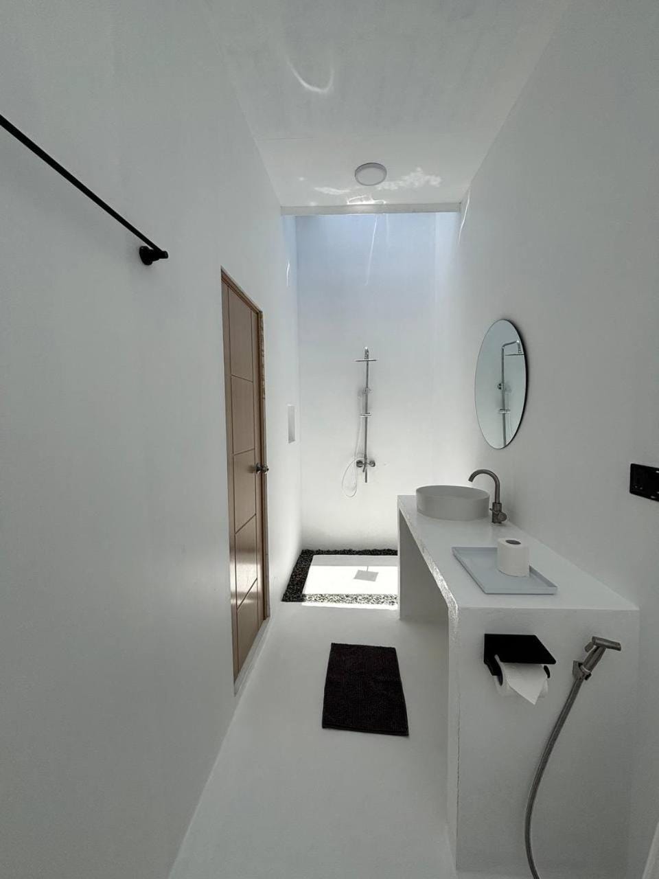 Shower, Toilet