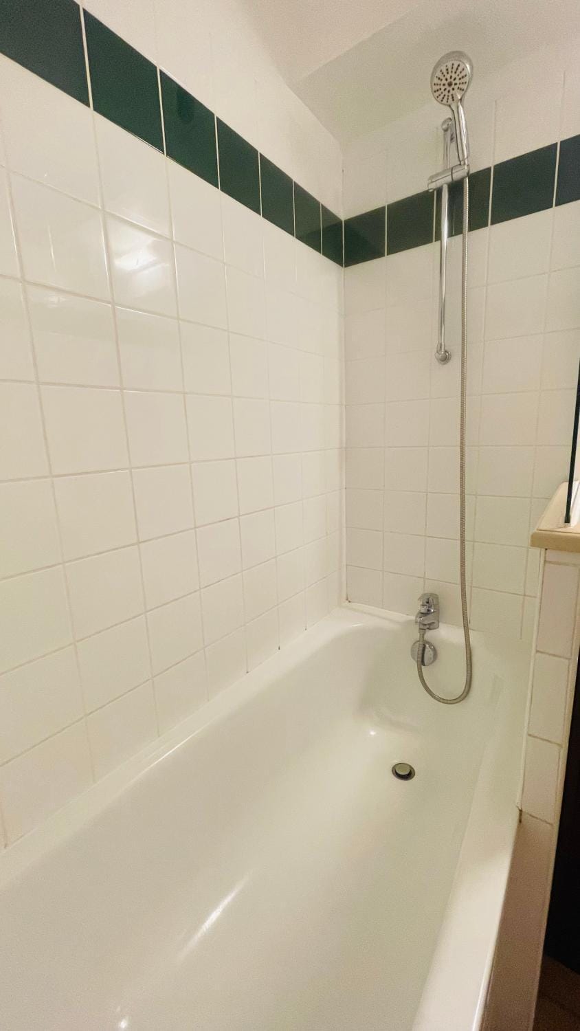 Bathroom, Bath
