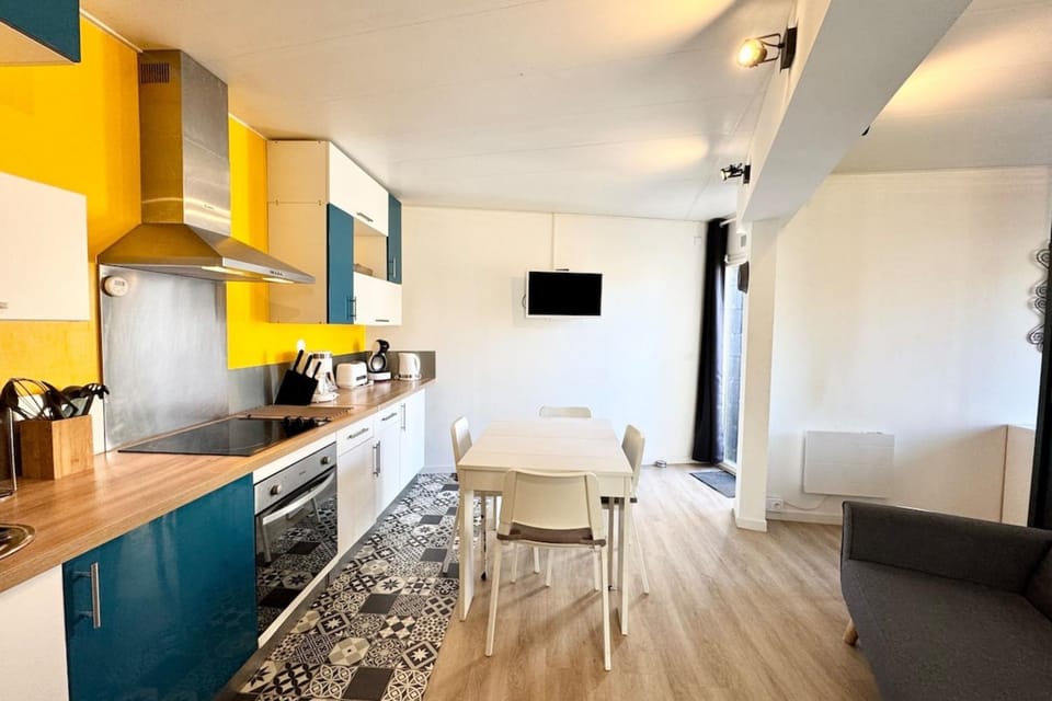 Agréable maisonnette entièrement rénovée -Terrasse House in Guidel