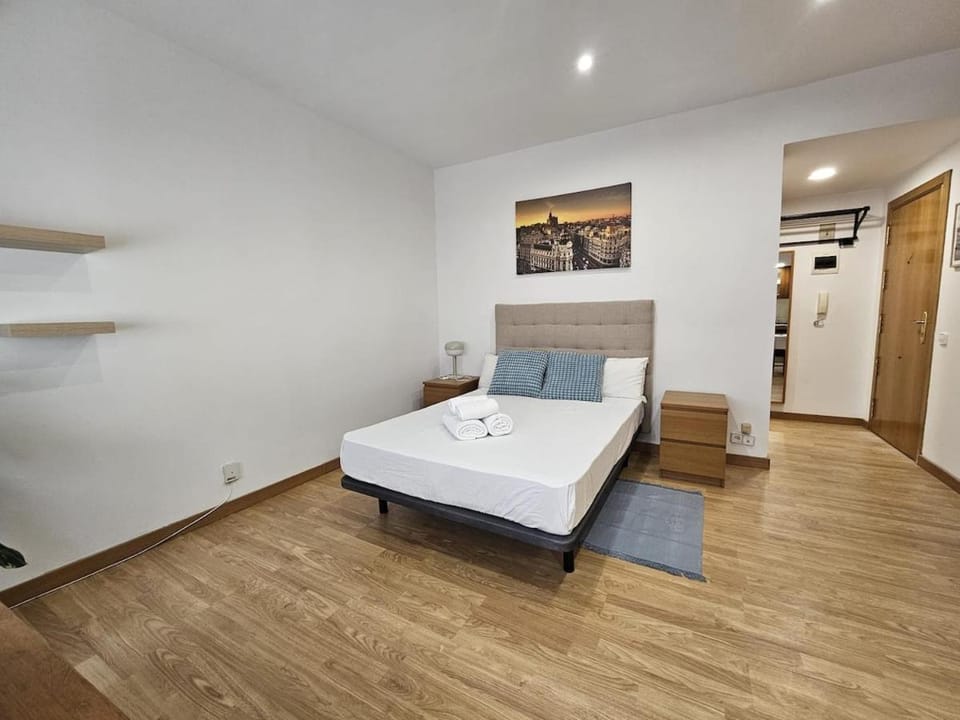 Magico estudio en Plaza España Apartment in Centro