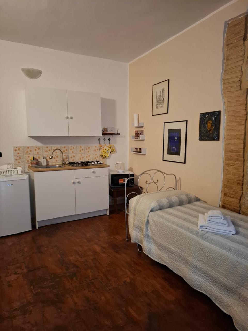 Tiny House Apartment in Palermo