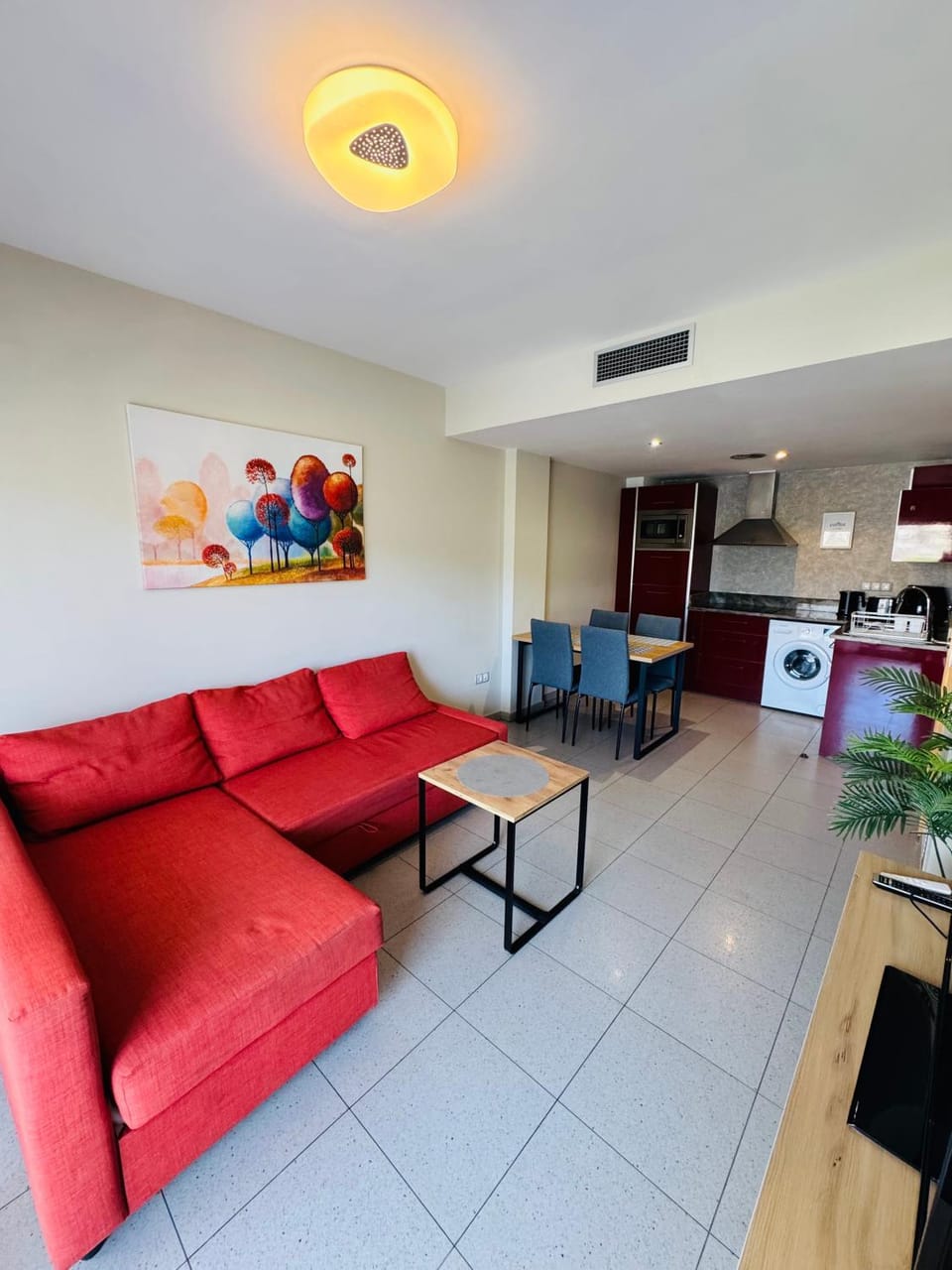 Hermoso piso en un paso de la Playa de Fenals con piscina House in Lloret de Mar