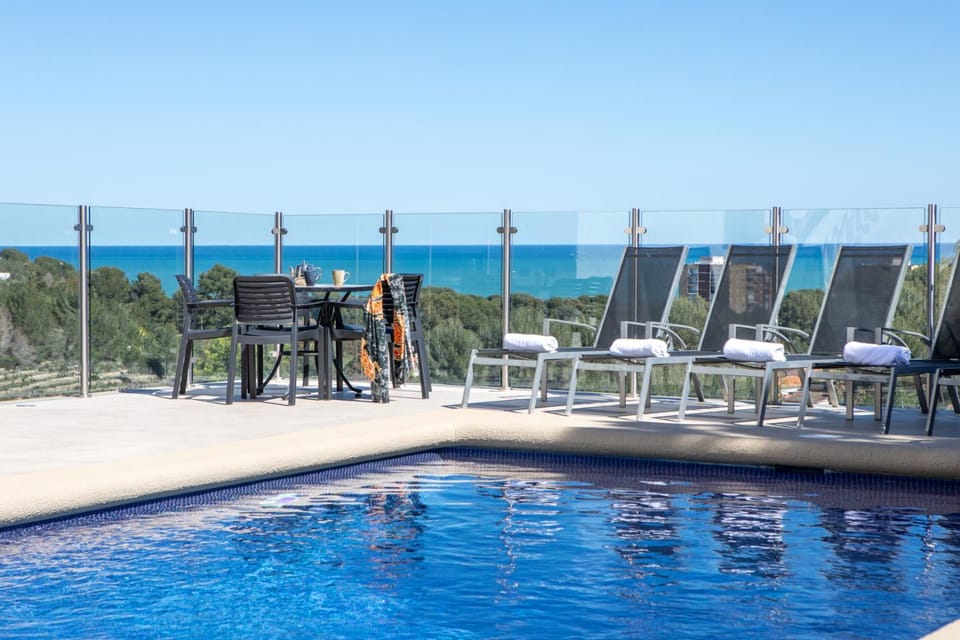 Day, Natural landscape, Beach, Pool view, Sea view, Swimming pool, sunbed