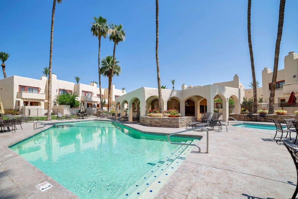 Alamos 50 House in Paradise Valley