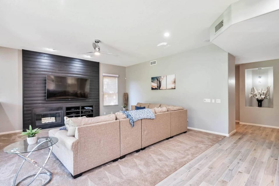 E Grovers Scottsdale House in Phoenix