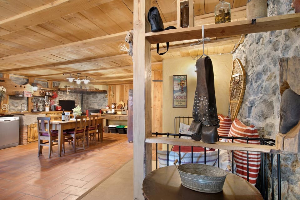 Property building, Living room