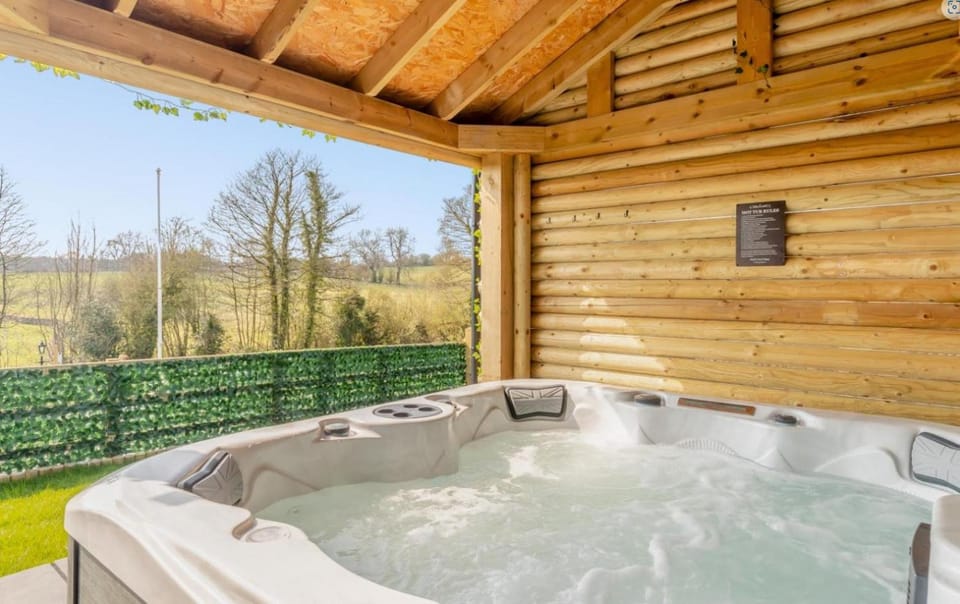 Brumlea Farm Cottage Bonsall, Rural Country stay for family and friends House in Amber Valley