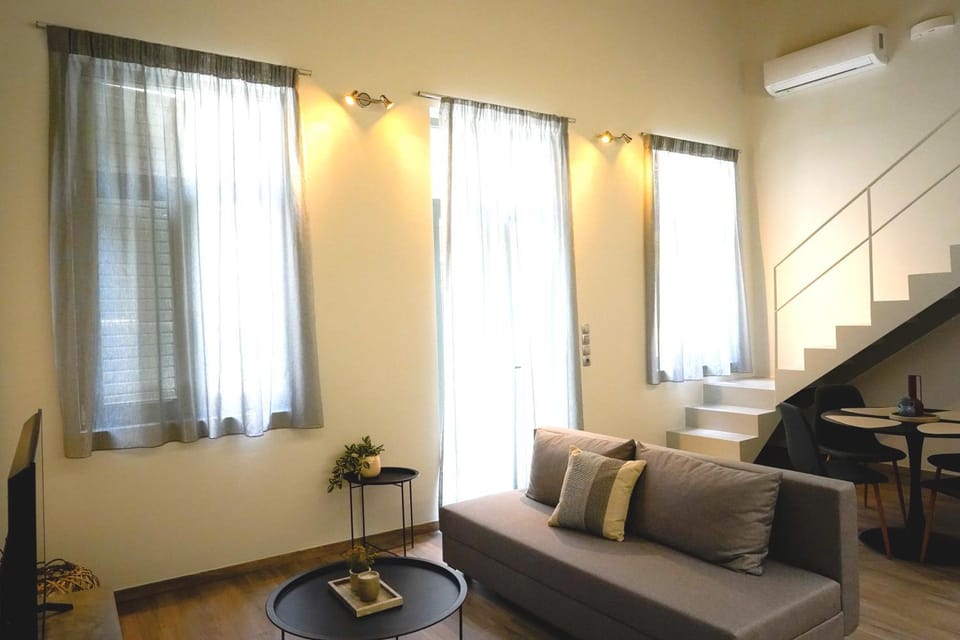 Living room, Seating area, air conditioner