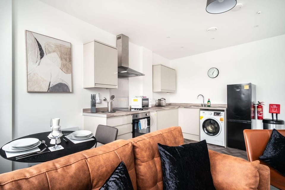 Spacious 1 Bed Apartment in Central Wrexham Apartment in Wrexham