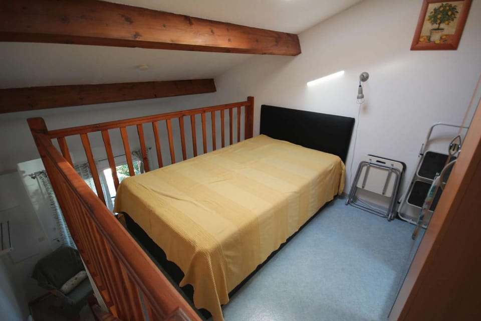 Jolie Maison veranda, 2 ou 3 personnes, belle vue sur la réserve naturelle, wifi, résidence MARINES, 200m de la plage LRMA94B Villa in Portiragnes