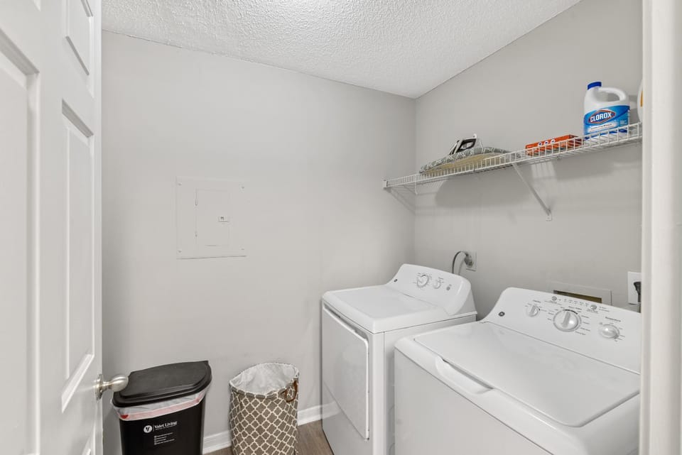 towels, washing machine, dryer