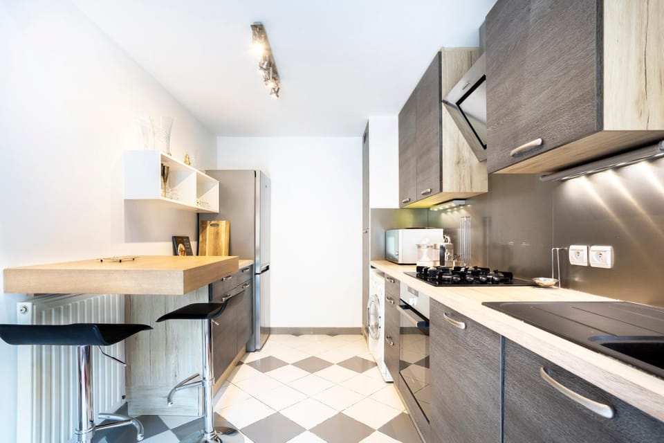 Kitchen or kitchenette, Living room