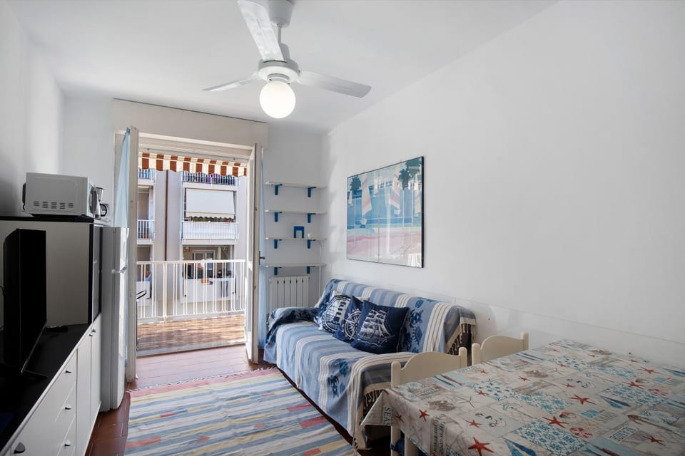 Property building, Living room, Bedroom