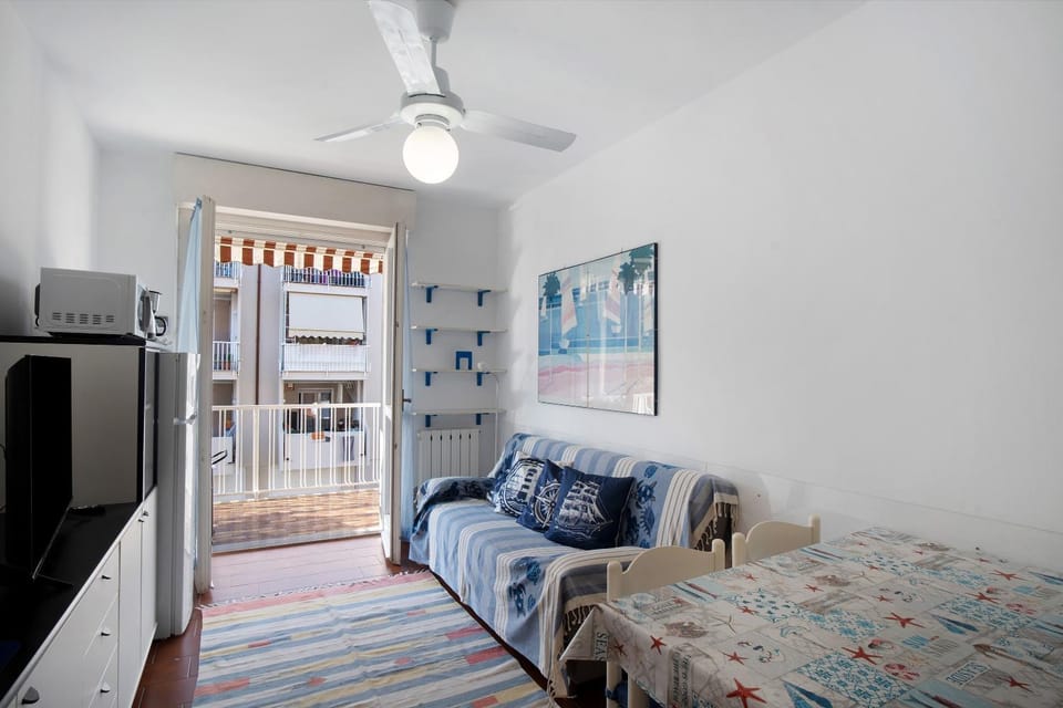 Property building, Living room, Bedroom