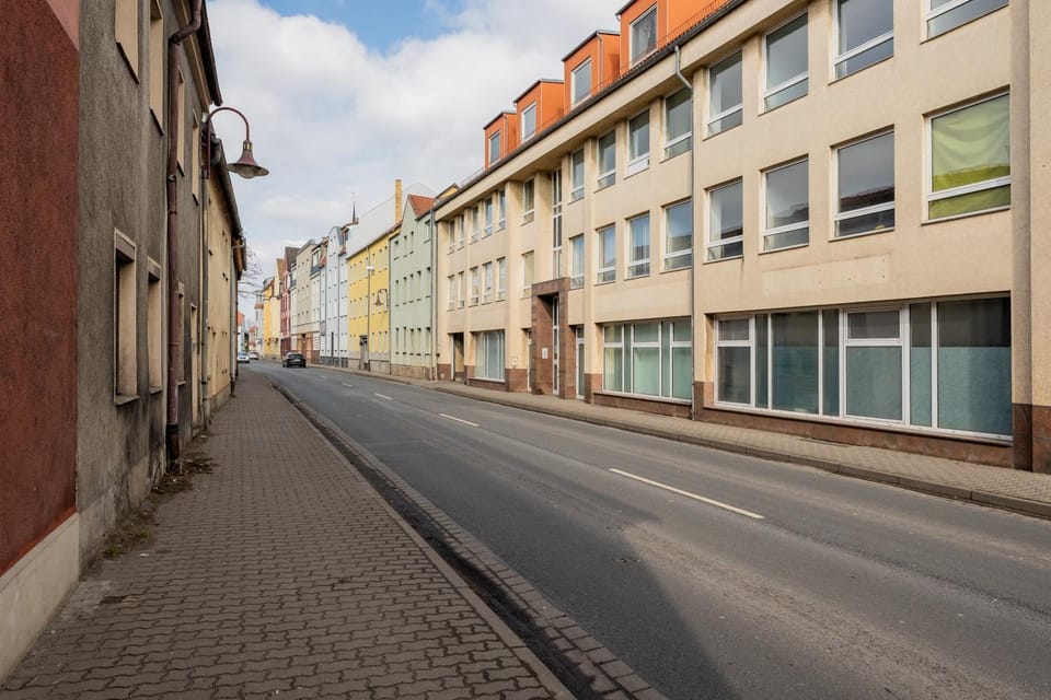Property building, Day, Neighbourhood, City view, Street view, Location