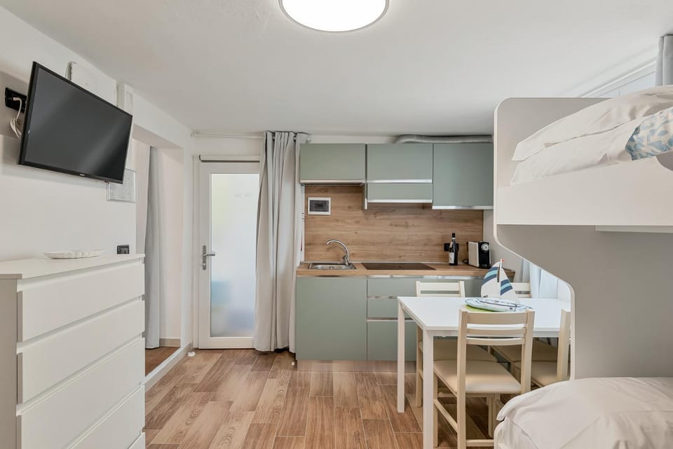 Villa Perla Bed and Breakfast in Marina di Massa