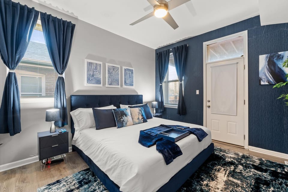 Bed, Photo of the whole room, Bedroom