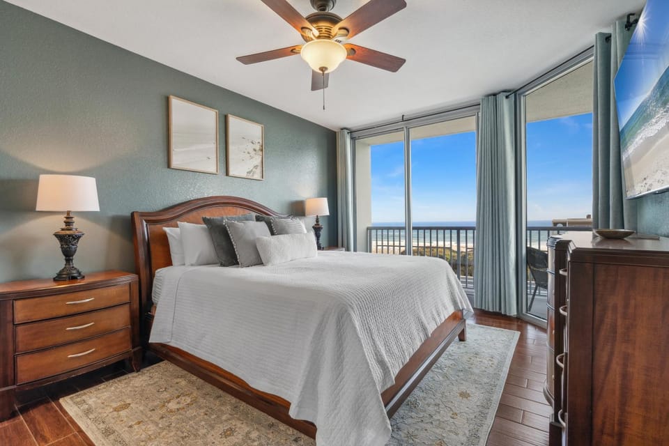 Emerald Dolphin Unit 530 House in Pensacola Beach