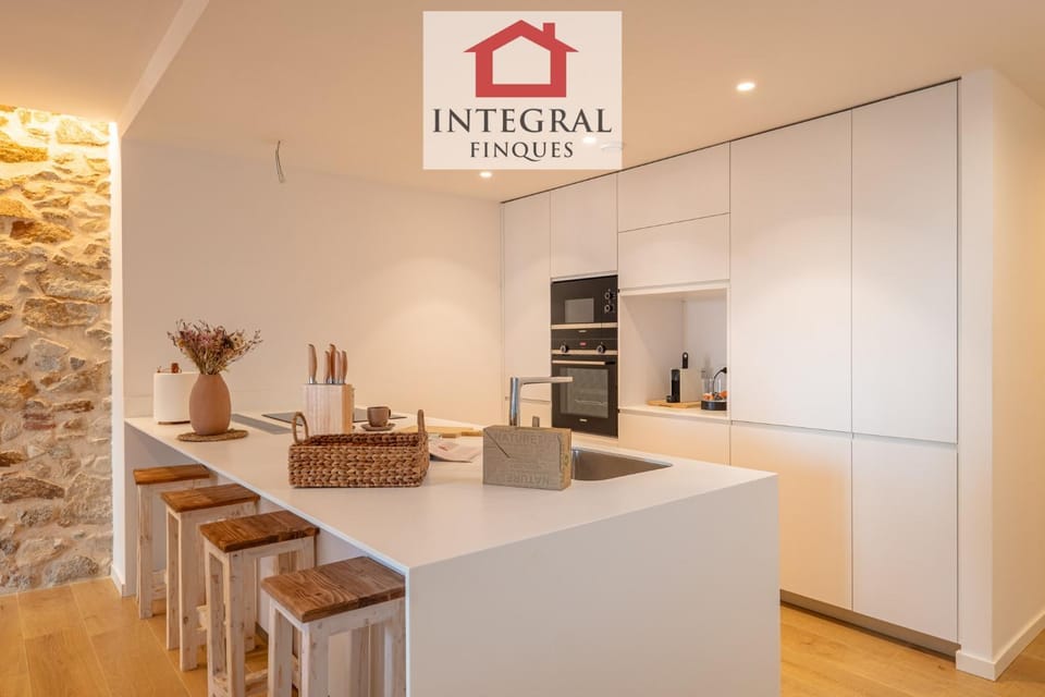 dishwasher, microwave, oven, kitchen