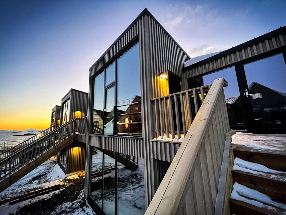 Property building, Balcony/Terrace, Sunrise, Sunset