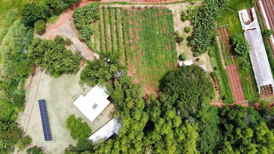 Casa ecológica, cheia de conforto, em reserva agroecológica House in State of São Paulo