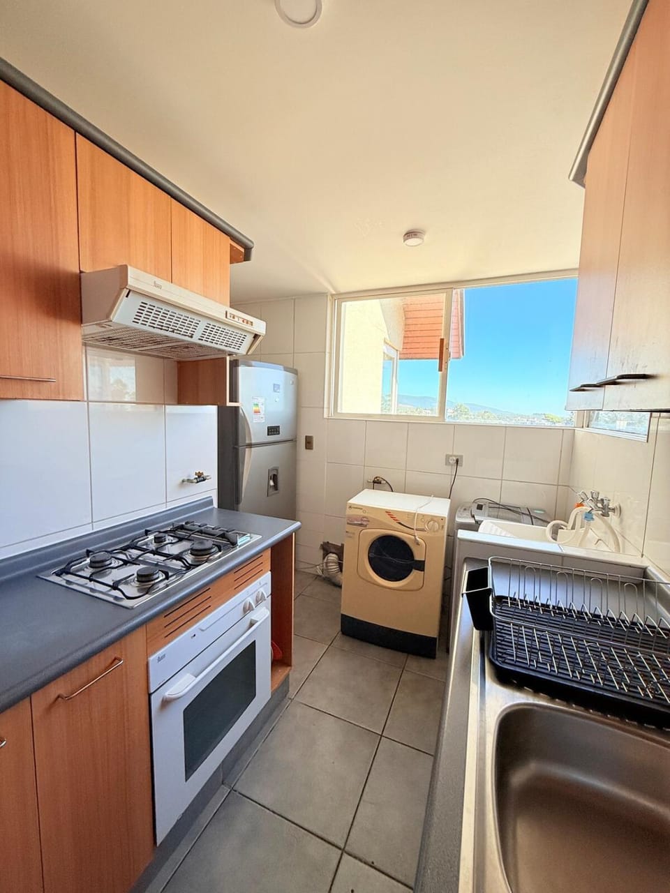 Kitchen or kitchenette, washing machine, dryer