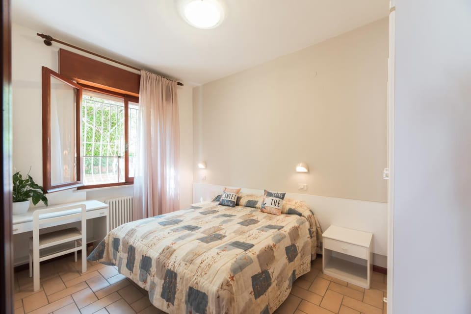 APPARTAMENTO VISTA MARE -E- con 2 camere da letto -Residence azzurro Apartment in Gabicce Mare