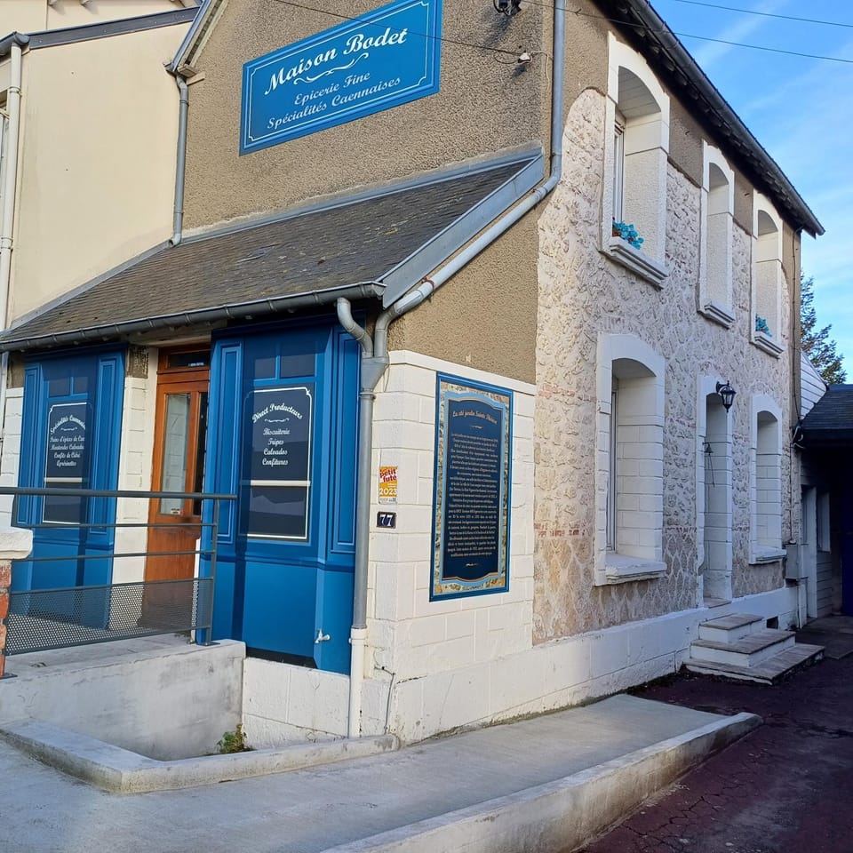 L'Epicerie Maison années 30 House in Caen