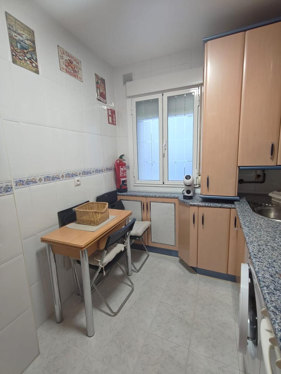 Kitchen or kitchenette, oven, stove